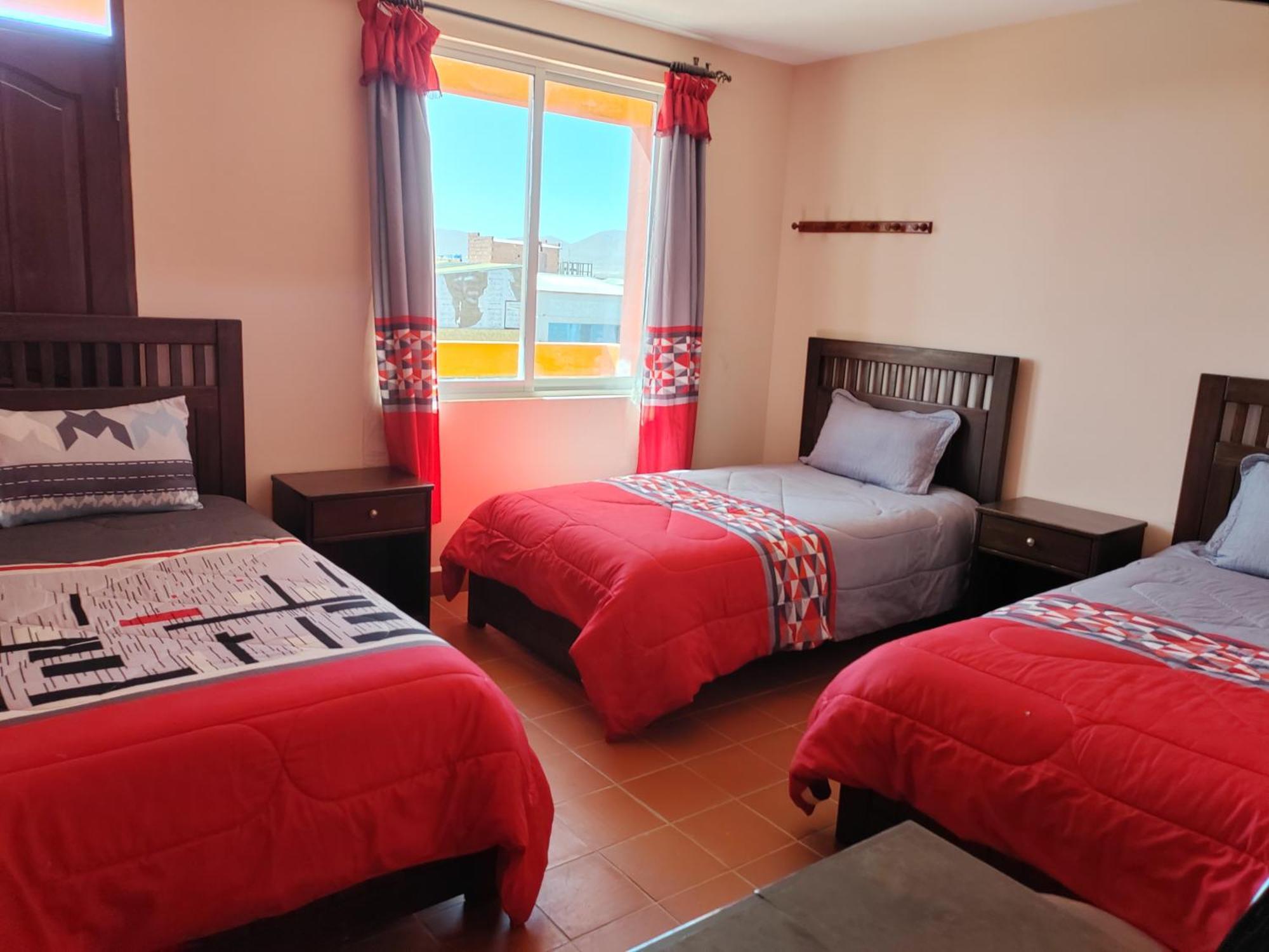 Uyuni Hostal Yokoso Bed & Breakfast Exterior photo