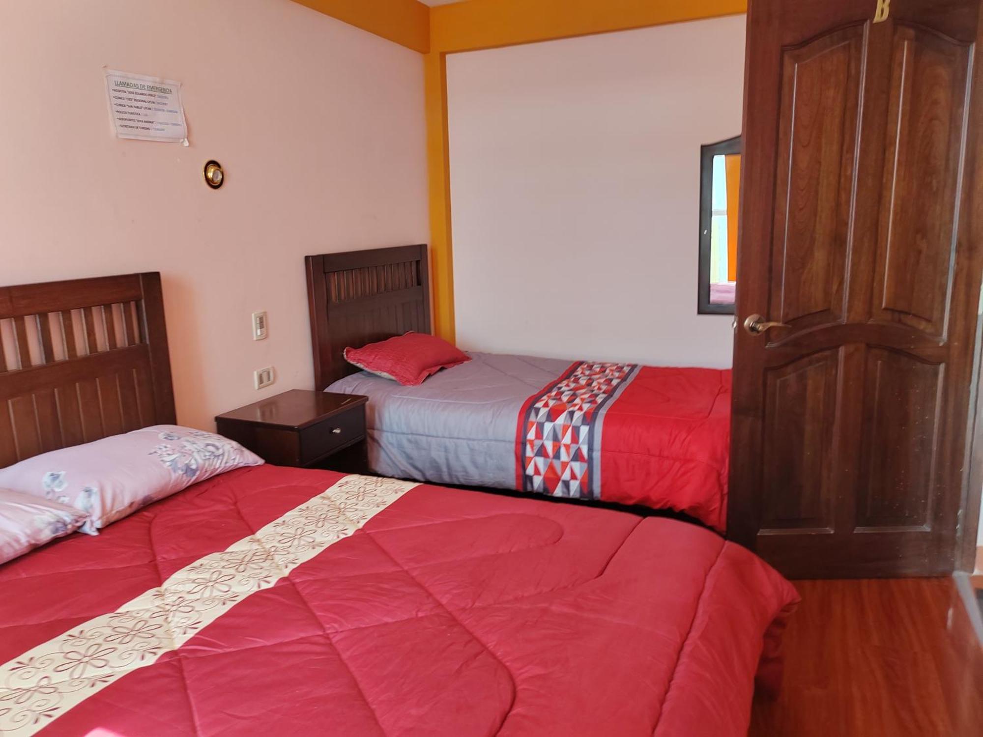 Uyuni Hostal Yokoso Bed & Breakfast Exterior photo